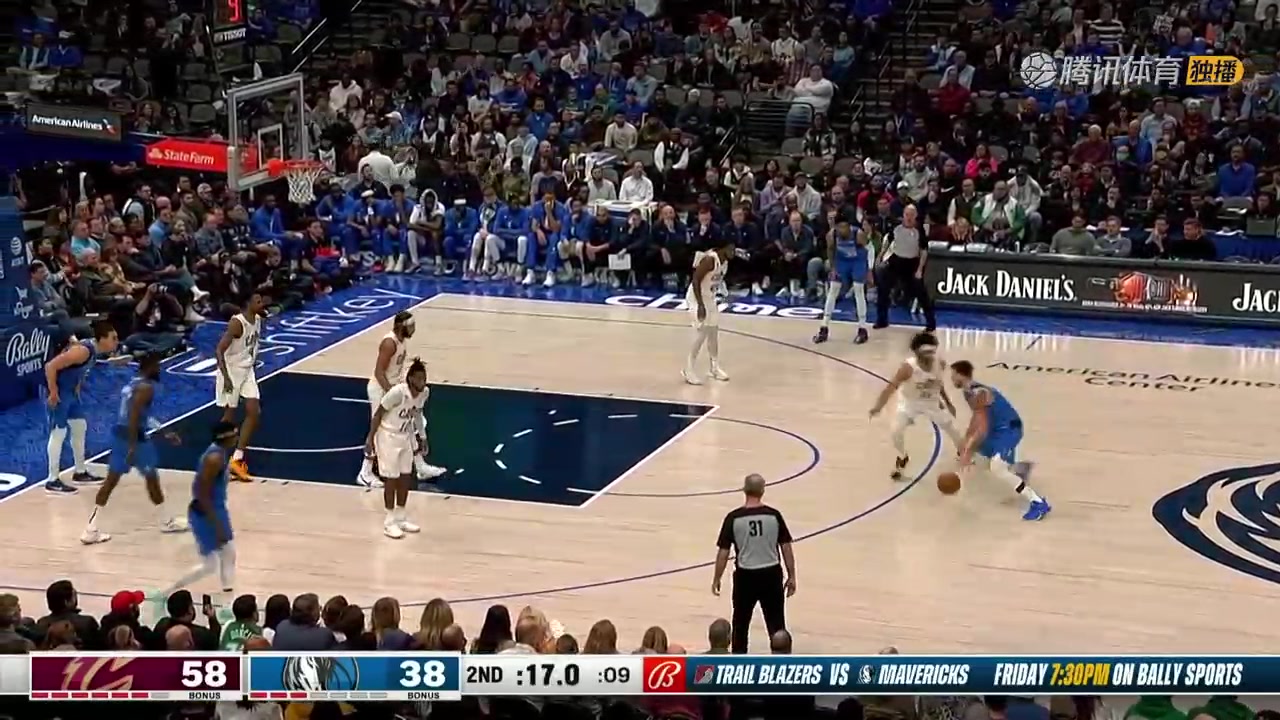 魔術(shù)師附體！東契奇神仙不看人背傳 畢竟周最佳助攻TOP10！