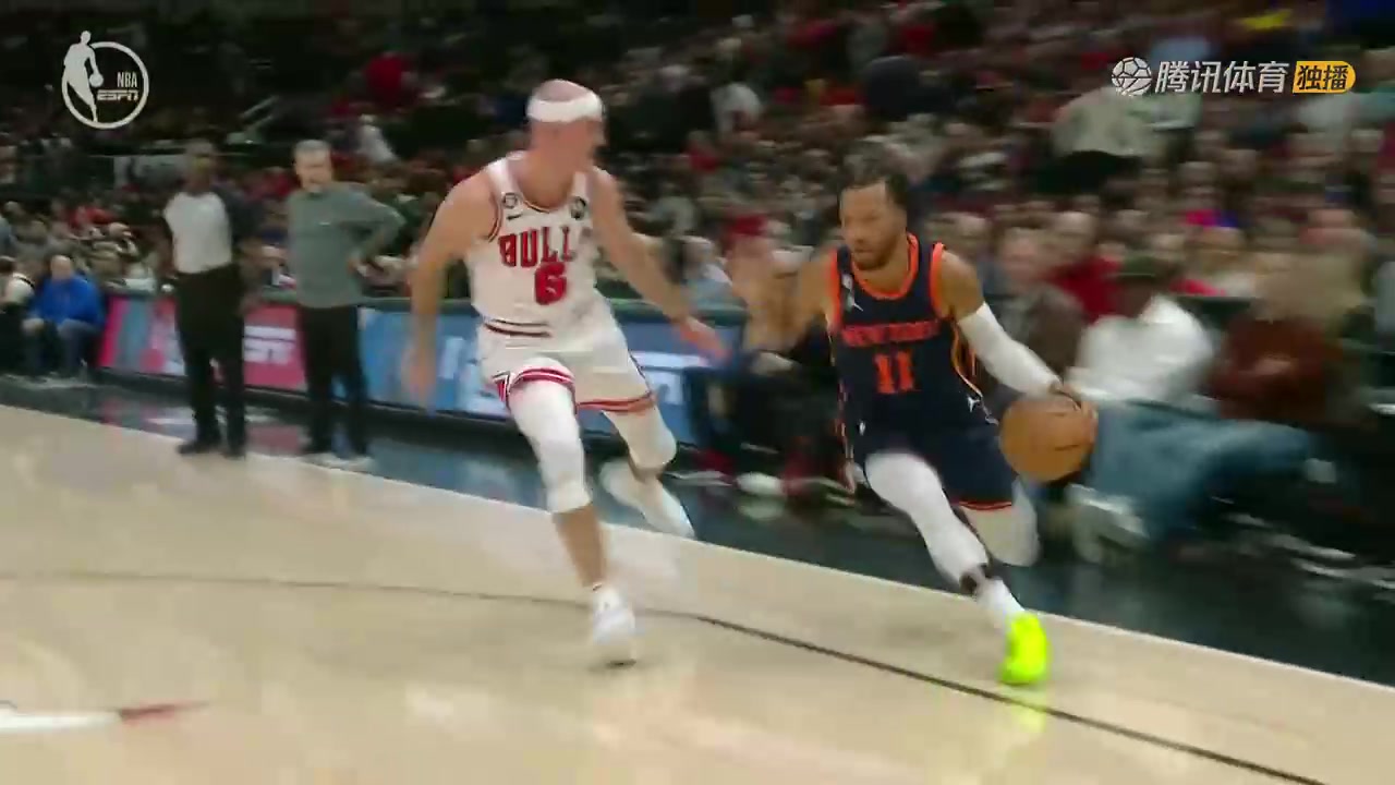 秀??！布倫森腳踝終結(jié)將卡魯索晃倒坐地！再三分殺死比賽（布倫森集錦）